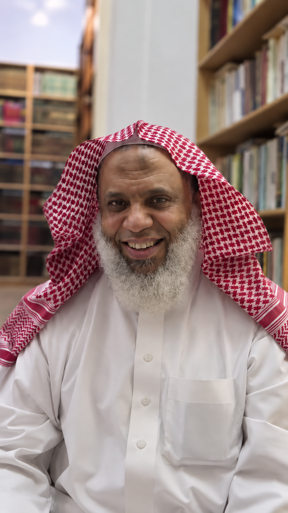 نشرة مُلهِم البريدية الموسم الثاني - العدد #12 - حوار مع د. عبدالله بن سالم البطاطي عن تجربته الشخصية مع الكتاب(2/3)